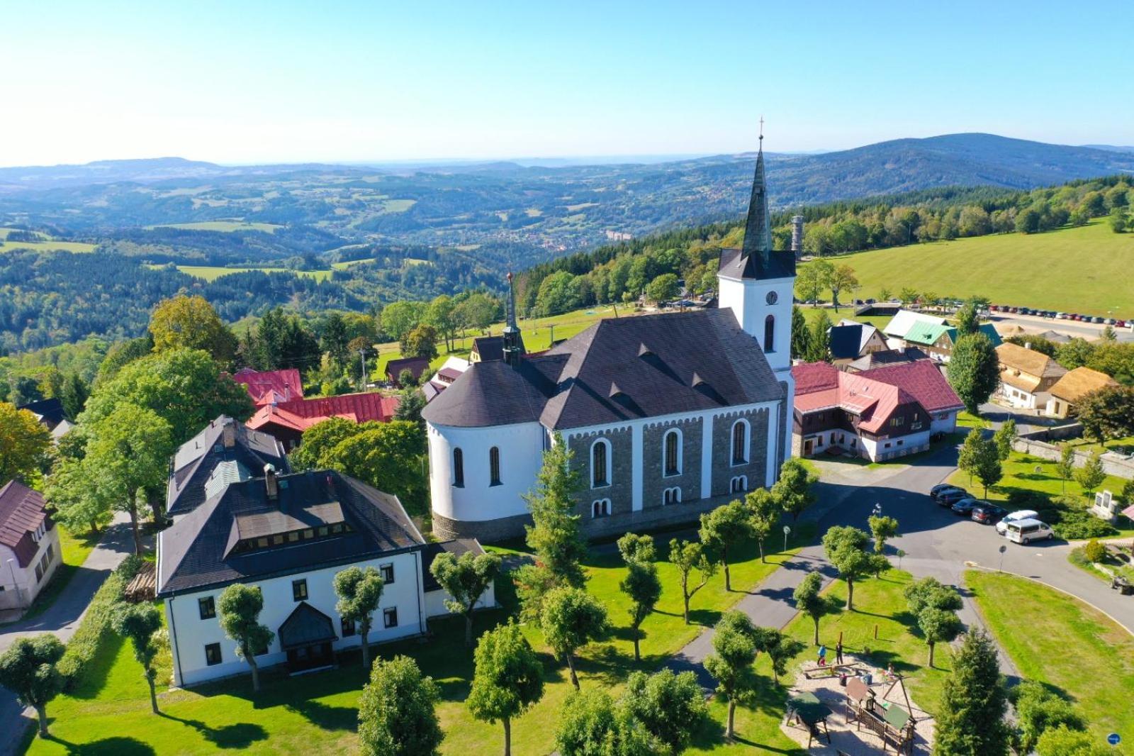 Lodge U Kostela *